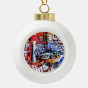 Antiquitätengeschäft Keramik Kugel-Ornament