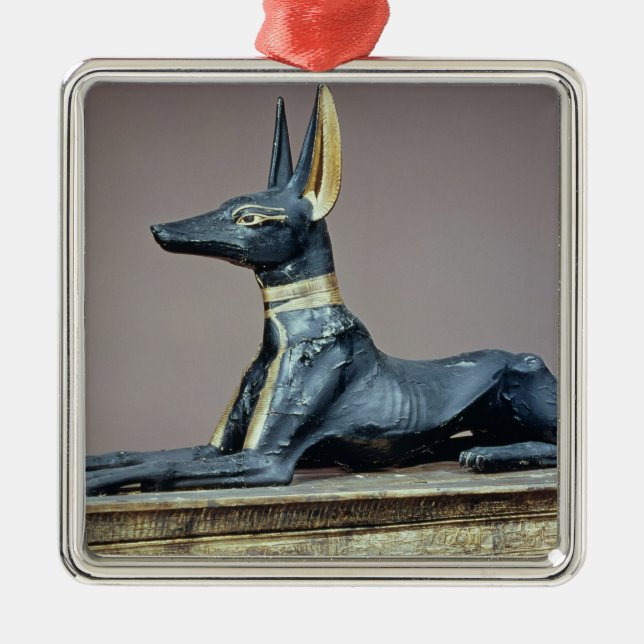 Anubis, ägyptischer Gott der Toten von einem Silbernes Ornament (Vorne)