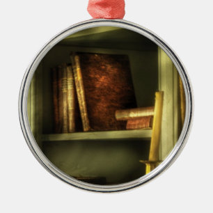 Anwalt - In der Bibliothek Ornament Aus Metall