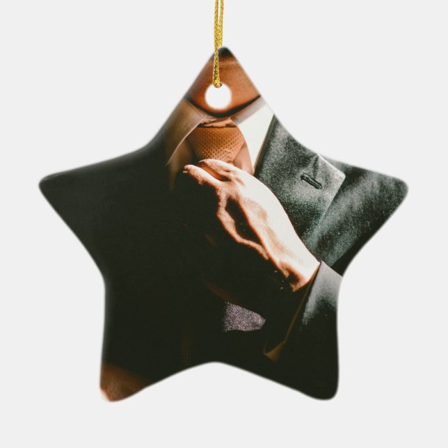 Anzugsgeschäftsmann-Krawatten-Schatteneffekt Keramik Ornament (Vorne)