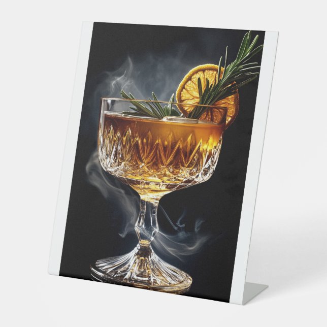 Aperol Spritz Cocktail auf dunklem Hintergrund Sockelschild (Vorderseite)