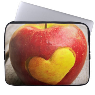 "Äpfel" Niedliches Foto. Jetzt kaufen Laptopschutzhülle
