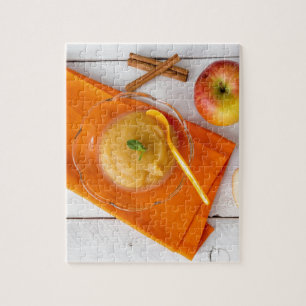 Apfelmus mit Zimt und Orangenspatel