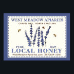 Apiary Name Farmer's Market Local Honey Poster<br><div class="desc">Eine elegante Art, Ihren Namen auf dem Bauernmarkt oder auf der Messe zu präsentieren, um die Aufmerksamkeit der Honigsuchenden zu erlangen. Es macht es auch für interessierte Anwender einfach, ein Foto Ihrer Kontaktdaten zu schnappen, damit sie nach Ihnen suchen können und sich nach mehr Honig wenden können, wenn sie nicht...</div>