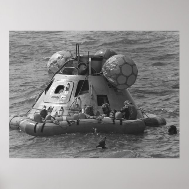 Apollo 12 Splashdown & Erholung Poster (Vorne)