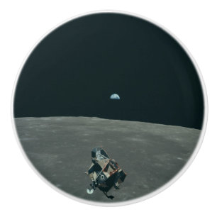 Apollo Lunar Lander und Erdaufgang über dem Mond Keramikknauf
