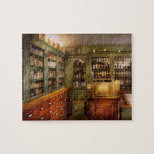 Apotheke - Zimmer - Die Apotheke