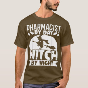 Apotheker von Day Hexe von Night Hallowee T-Shirt