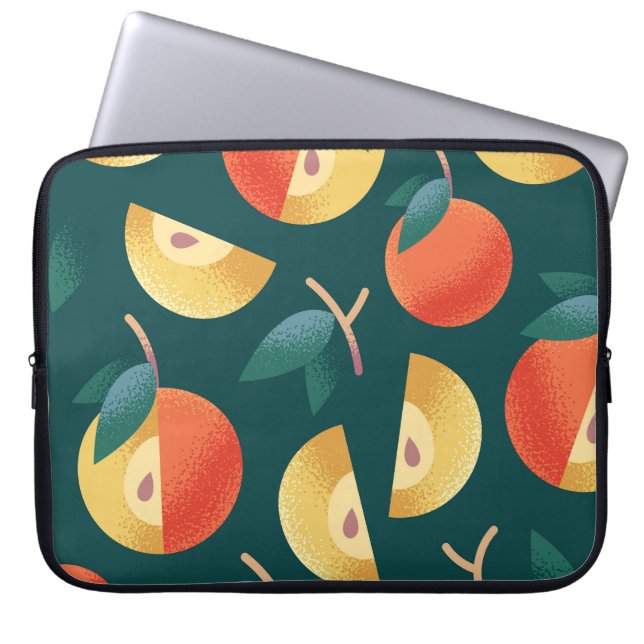 Apple Delight: Dunkelgrün nahtlos. Laptopschutzhülle (Vorderseite)