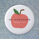 Apple-Lehrer | Moderner Name Danke Niedlicher Spaß Button<br><div class="desc">Ein schlichtes, stilvolles, lebendiges Abzeichen für Apfelobst-Grafik in einem unterhaltsamen, trendigen, skandinavischen minimalistischen Stil in Schattierungen oder Rot-Rosa und Grün, das leicht mit dem Namen Ihrer Lehrer personalisiert werden kann, indem "Frau Anderson" ersetzt wird und ein Slogan "Danke" ersetzt wird, um ein wirklich einzigartiges Dankeschön für Ihren Lehrer zu machen!...</div>