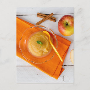 Applesauce mit Zimt und Orangenlöffel Postkarte