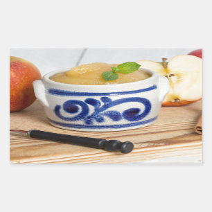Applesauce with cinnamon in stoneware bowl rechteckiger aufkleber