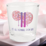 Apres Ski Funny Birthday Schnapsglas<br><div class="desc">Diese lustige Geburtstagsbrille lautete: "Es ist alles abwärts von hier". Ideal für Apres Ski oder Winter Partys. Finden Sie passende Party-Artikel in meinem Shop.</div>