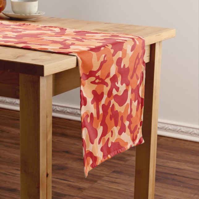 Apricot Lava Camouflage Großer Tischläufer (Beispiel)