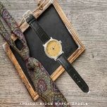 Apricot Ridge Armbanduhr<br><div class="desc">Dieses Abstrakte, grafische Design ist ein digital bearbeitetes, blass-orangefarbenes Muster, das mit Ridges gesäumt ist. Das verleiht ihm einen klaren, leuchtenden Look, der Robustheit verleiht.</div>