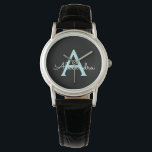 Aqua Aquamarin Blue Script Girly Monogram Name Armbanduhr<br><div class="desc">Black und Aqua Aquamarin Blue Simple Script Monogram Name Watch. Dies macht den perfekten Abschluss,  Geburtstag,  Hochzeit,  Brautparty,  Jubiläum,  Babydusche oder Junggeselinnen-Abschied Geschenk für jemanden,  die Lieben glamourösen Luxus und schicke Stile.</div>