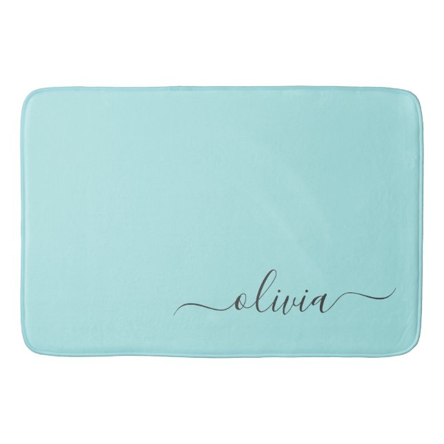Aqua Blue Aquamarin Modern Script Monogram Name Badematte (Vorderseite)