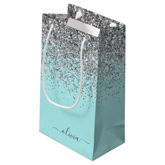 Aqua Blue Aquamarin Silver Glitzer Monogram Kleine Geschenktüte (Rückseite Schrägansicht)