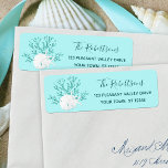 Aqua Blue Christmas Beach<br><div class="desc">Die Aqua Blue Glitzer Koralle, Sand Dollar und Seestern fügen diesem Rücksendelabel ein Küstenvibe hinzu. *Wenn Sie dieses Design für weitere Produkte wünschen oder Designhilfe benötigen, kontaktieren Sie mich bitte über den Zazzle Chat.</div>