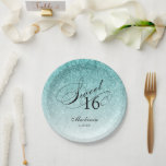 Aqua Blue Glitzer Sweet 16 Personalisiert Pappteller<br><div class="desc">Diese trendige,  ombre Glitzer gemusterte Papiertafel bietet Imitate funkelnd Glitzer,  Wirbel "Sweet 16" und eine Ihre Personalisierung. Fügen Sie den benutzerdefinierten Text mithilfe des Vorlagenformulars hinzu. Zusätzliche Optionen für Text und Layout sind verfügbar,  wenn Sie weitere Anpassungen vornehmen möchten.</div>