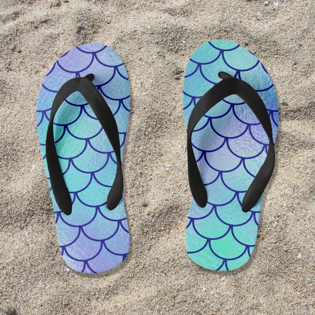 Aqua Blue Green Iridescent Mermaid Scales Kinderbadesandalen (Aqua Blue Green Mermaid Scales Girly Flip Flops)