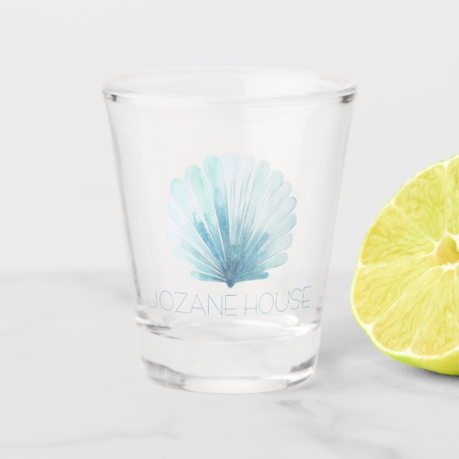 Aqua Blue und White Coastal Seashell Personalisier Schnapsglas (Vorderseite)