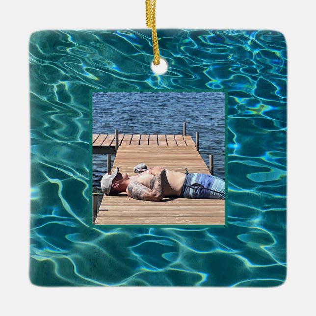 Aqua Blue Water Muster, rippende Ozeanwellen Keramikornament (Vorderseite)