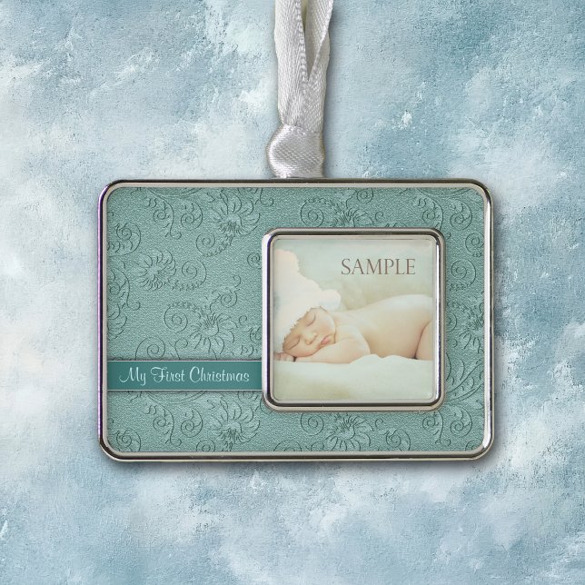 Aqua Floral Swirl Baby First Christmas Rahmen-Ornament Silber (Von Creator hochgeladen)