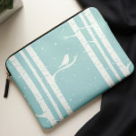 Aqua Winter Birch Trees and Bird Laptopschutzhülle<br><div class="desc">Schöne Vektorgrafik eines Vogels,  der auf einer Birke steht. Es kann mit Ihrem Namen,  Monogramm,  Initialen oder beliebigem Text Ihrer Wahl personalisiert werden,  um ein komplettes individuelles Aussehen zu erhalten!</div>