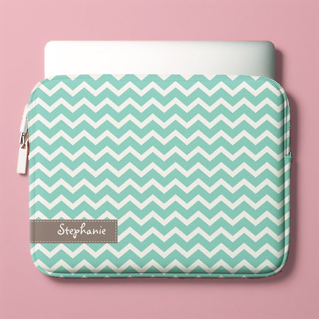 Aqua Zig Zag Chevrons Pattern Laptopschutzhülle (Von Creator hochgeladen)