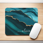 Aquamarin Aqua Blue Green Agate Geode Gold Monogra Mousepad<br><div class="desc">Aquamarin Aqua Blue Green und Gold Foil Agate Geode Monogram Beautiful Elegant Script Name Mousepad (Maus-Pad). Das macht den perfekten 16.,  13.,  15.,  16.,  18.,  21.,  30.,  40.,  50.,  60.,  70.,  80.,  90.,  100. Geburtstag,  Hochzeit,  Brautparty,  Jubiläum,  Babydusche,  Abschluss oder Junggeselinnen-Abschied Jemand schmückt ihr Zimmer in modernem schicken Stil.</div>