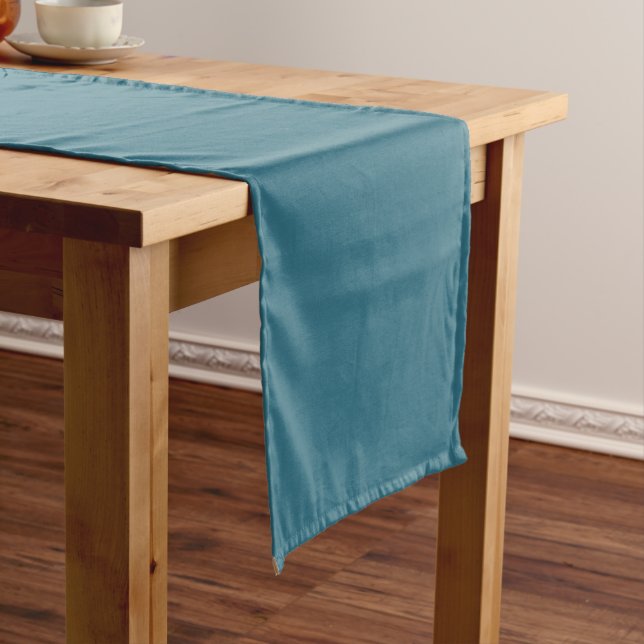 Aquamarin Blue Solid Color Table Runner Kurzer Tischläufer (Beispiel)
