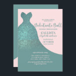 Aquamarin rosa Funkelnd Glitzer Dress Debutante Da Einladung<br><div class="desc">Diese elegante und glamouröse Debüttenball-Party Einladung ist perfekt für das trendige und stilvolle Mädchen. Es ist mit einem Imitat bedruckt aquamarinen grünen funkelnd Glitzer Farbverlauf ombre Kleid auf einem rot rosa Hintergrund. Auf der Rückseite sind ein passendes Monogramm und ein einfaches Farbblock-Design. Es ist modern, einfach, elegant und mädchenhaft; das...</div>
