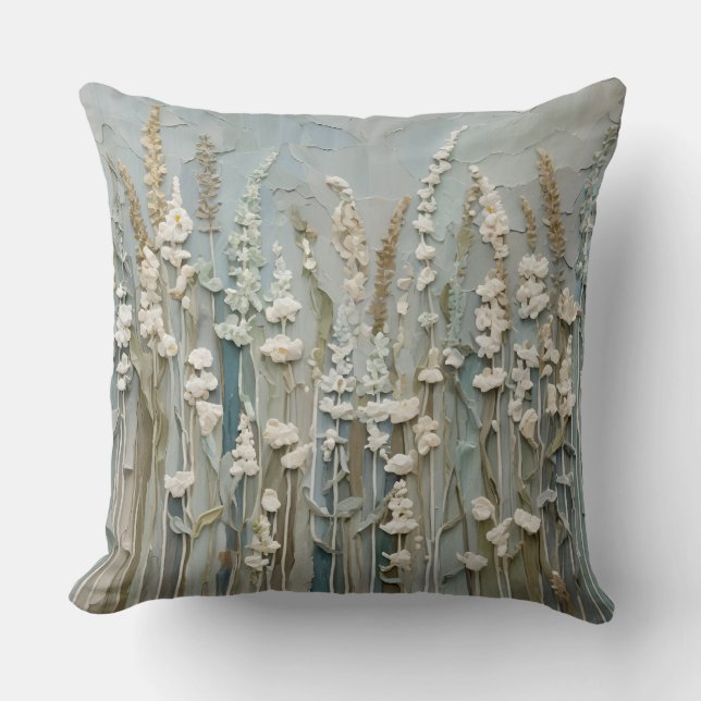 Aquamarine blaubeige weiße Wildblume Kissen (Vorderseite)