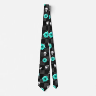 Aquamarine Blume mit Skulls auf dem Schachbrett Sc Krawatte