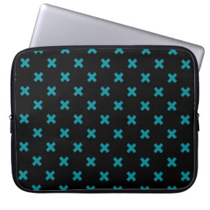 Aquamarine Kreuzstiche auf schwarz Laptopschutzhülle