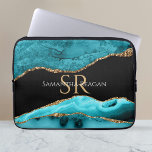 Aquamarine schwarze und goldene Gattung, Name der  Laptopschutzhülle<br><div class="desc">Ein trendiges Design von Aquamarin,  schwarz und goldfarben Agate. Personalisieren Sie Ihren Namen,  Ihre Initialen oder Ihre Nachricht in Gold und Weiß. Version 3.</div>