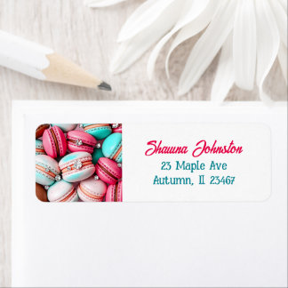 Aquamarine und rosa Macaron-Cookies