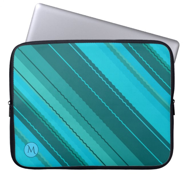 Aquamariner, blauer Monogramm-Streifen Laptopschutzhülle (Vorderseite)