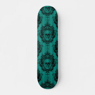 Aquamariner Gothic-Schädel und kundenspezifisches Skateboard