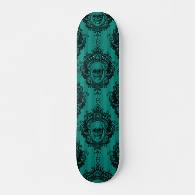 Aquamariner Gothic-Schädel und kundenspezifisches  Skateboard (Vorne)