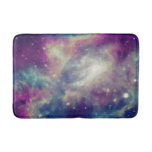 Aquamariner kosmischer Nebel aus blauem Violett Badematte