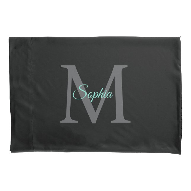 Aquamariner Name und große graue Monogramm, schwar Kissenbezug (Vorderseite)