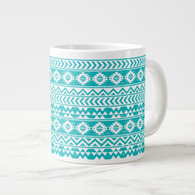 Aquamarines Grunge-Aztec-Stammmuster Jumbo-Tasse (Vorderseite Rechts)