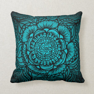 Aquamarines und schwarzes Mandala-Kissen Kissen