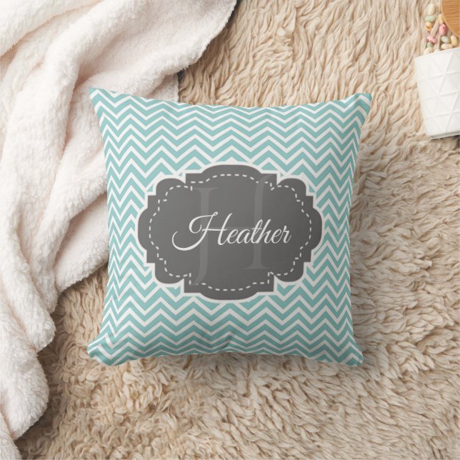 Aquamarines Zickzack Personalisiertes Throw Kissen (Decke)