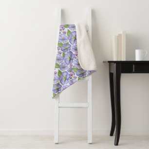 Aquarell Lila Veilchen & Floralmuster Sherpadecke