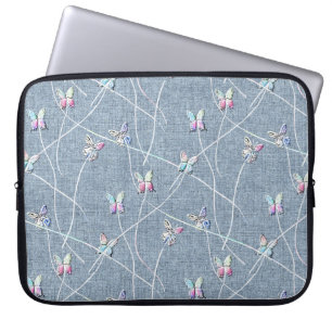 Aquarell-Relief-Schmetterlinge auf Denim-Blauem Le Laptopschutzhülle