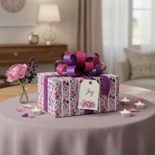 Aquarell rosa und blaue Blumen und weiße Streifen Geschenkpapier