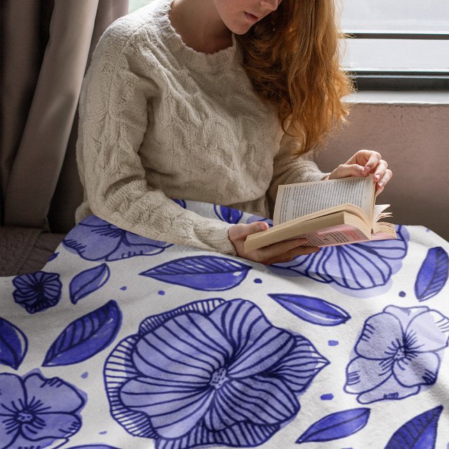 Aquarell und Blume - blaue Farbpalette Fleecedecke (Von Creator hochgeladen)